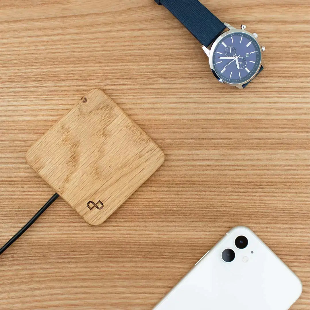 Handcrafted Wooden Fast Wireless Charger Station – Eco-Friendly